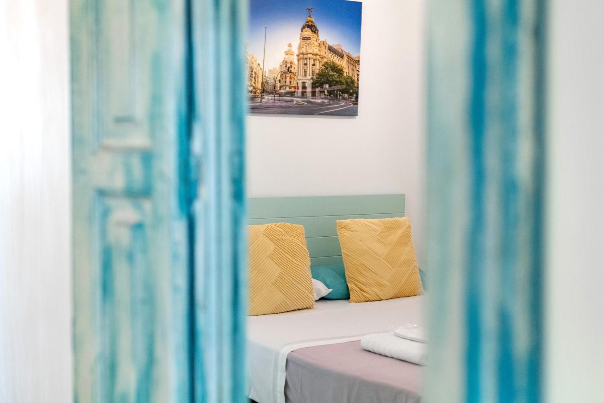 Vintage Apartment Near Puerta Del Sol มาดริด ภายนอก รูปภาพ
