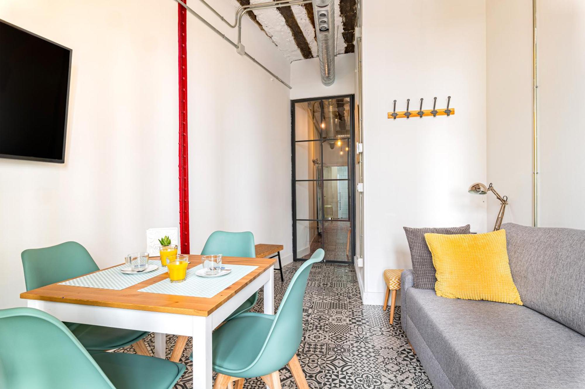 Vintage Apartment Near Puerta Del Sol มาดริด ภายนอก รูปภาพ
