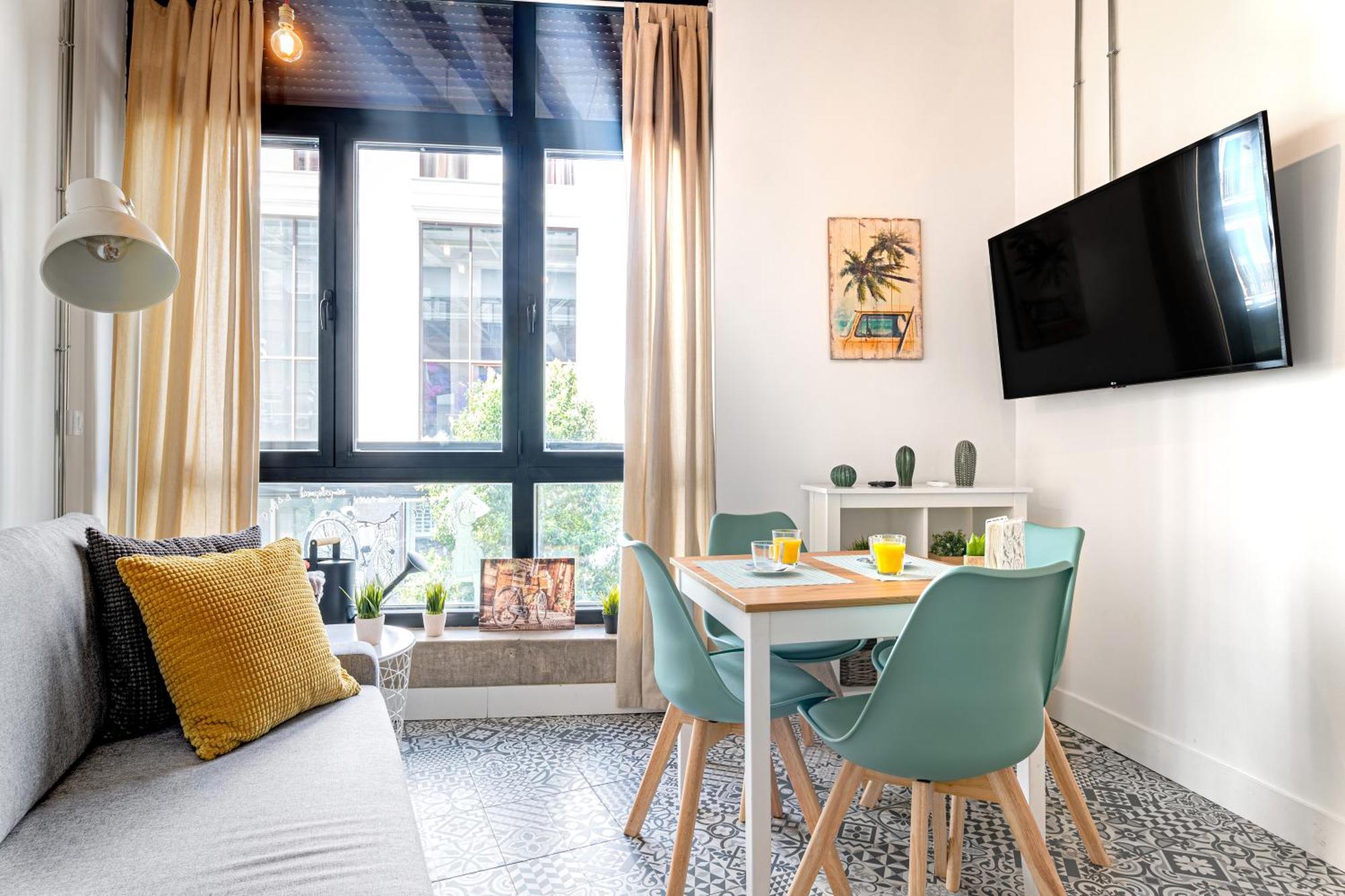 Vintage Apartment Near Puerta Del Sol มาดริด ภายนอก รูปภาพ