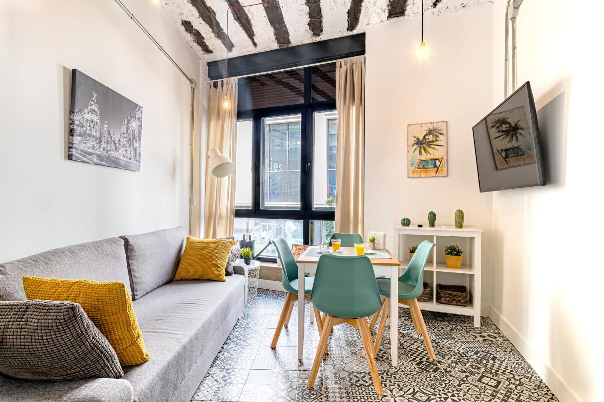 Vintage Apartment Near Puerta Del Sol มาดริด ภายนอก รูปภาพ