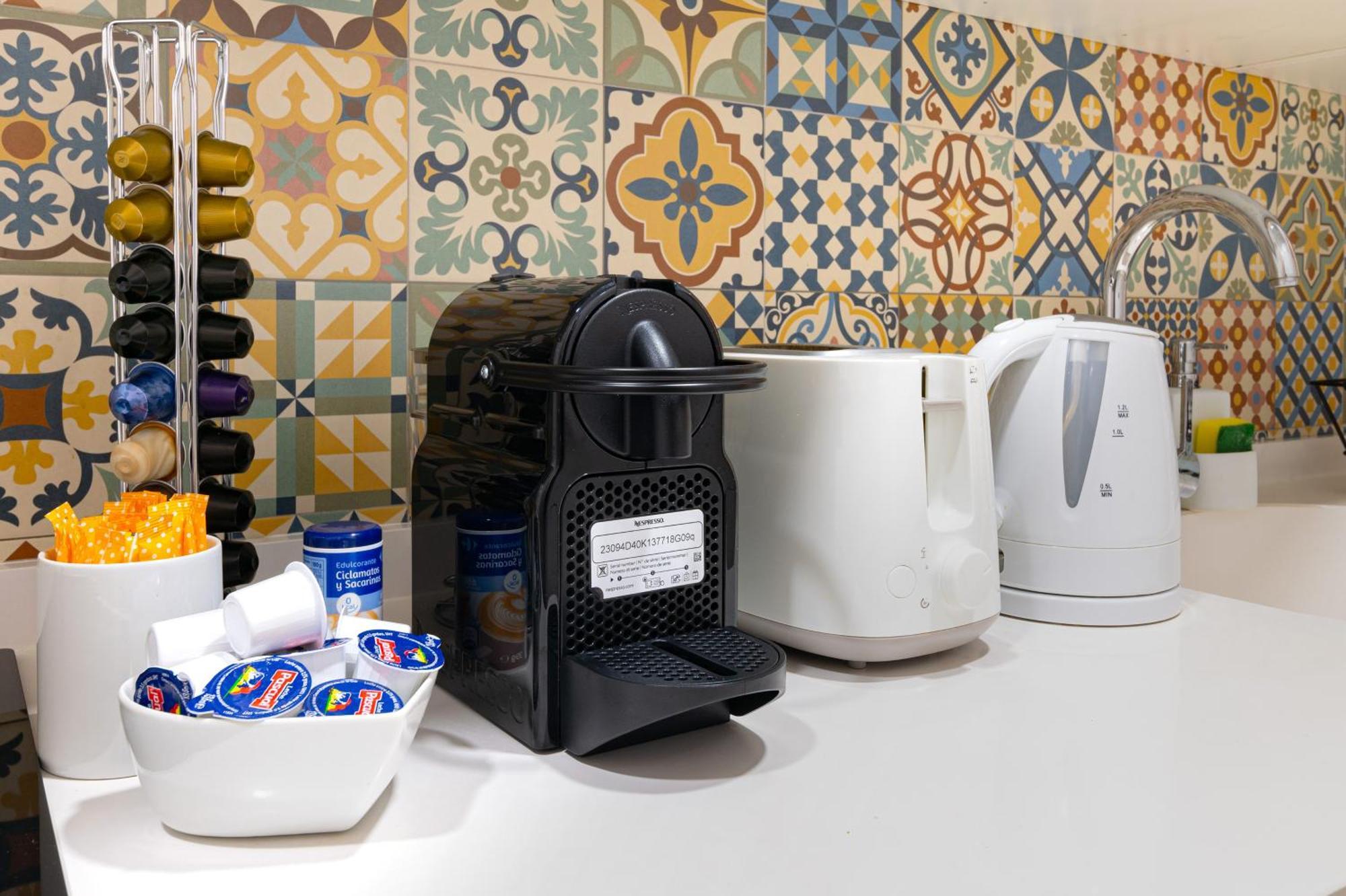 Vintage Apartment Near Puerta Del Sol มาดริด ภายนอก รูปภาพ