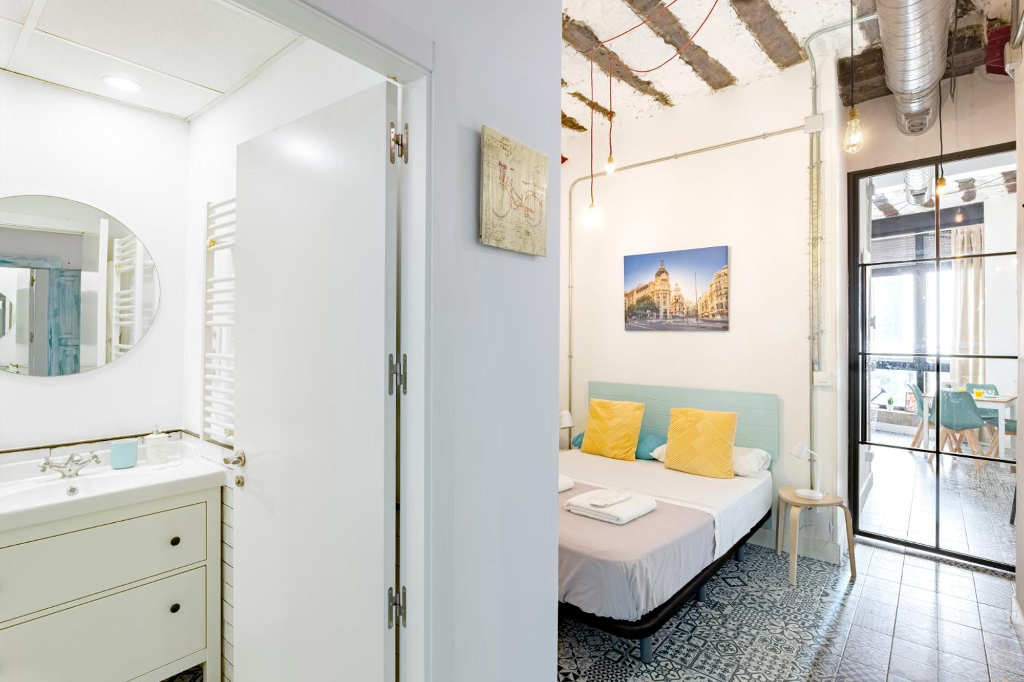 Vintage Apartment Near Puerta Del Sol มาดริด ภายนอก รูปภาพ
