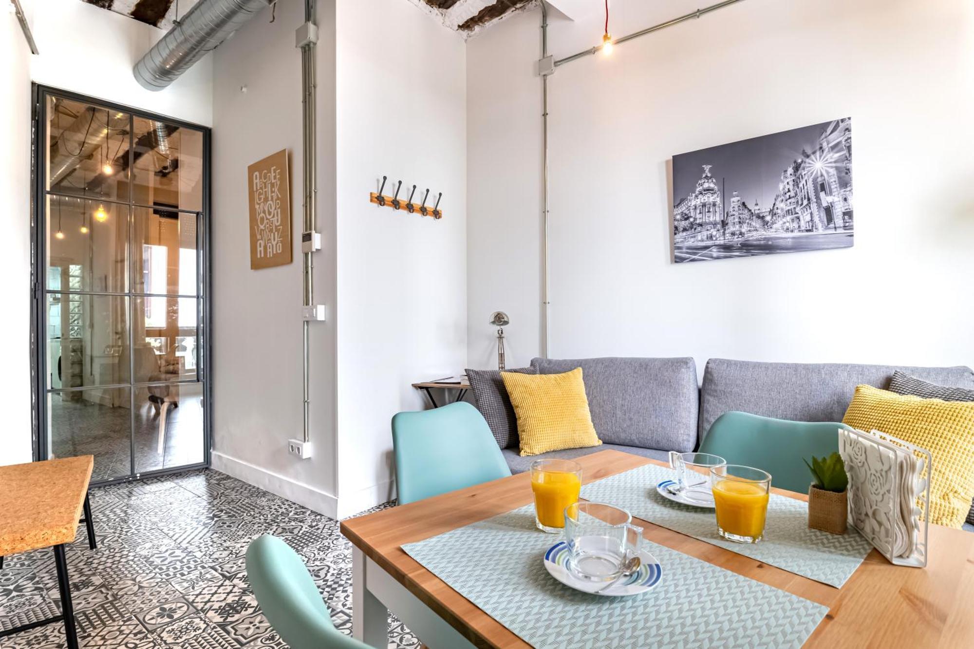 Vintage Apartment Near Puerta Del Sol มาดริด ภายนอก รูปภาพ